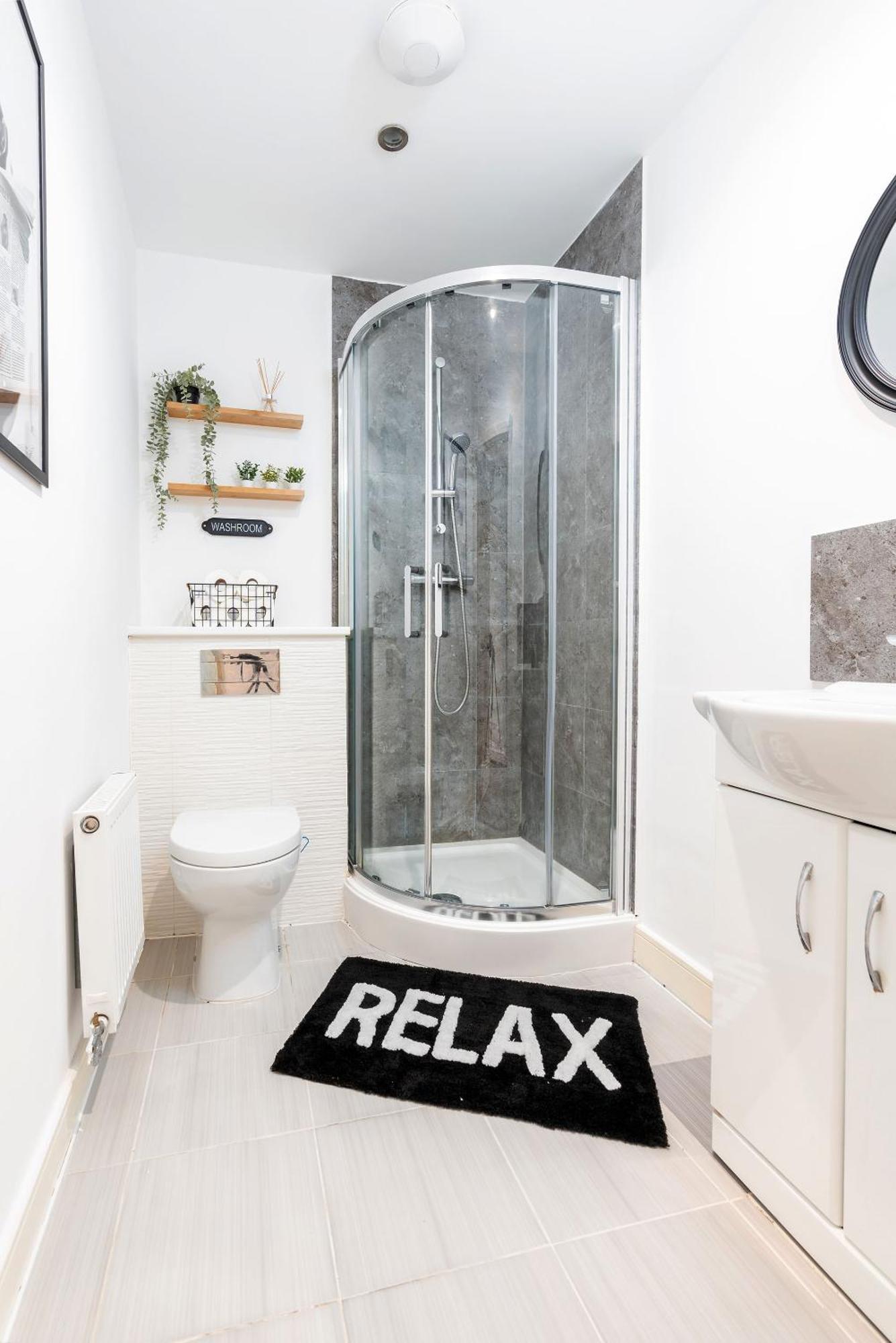 6 Guests - 3 Bedrooms - Free Wi-Fi - Manchester Eksteriør billede