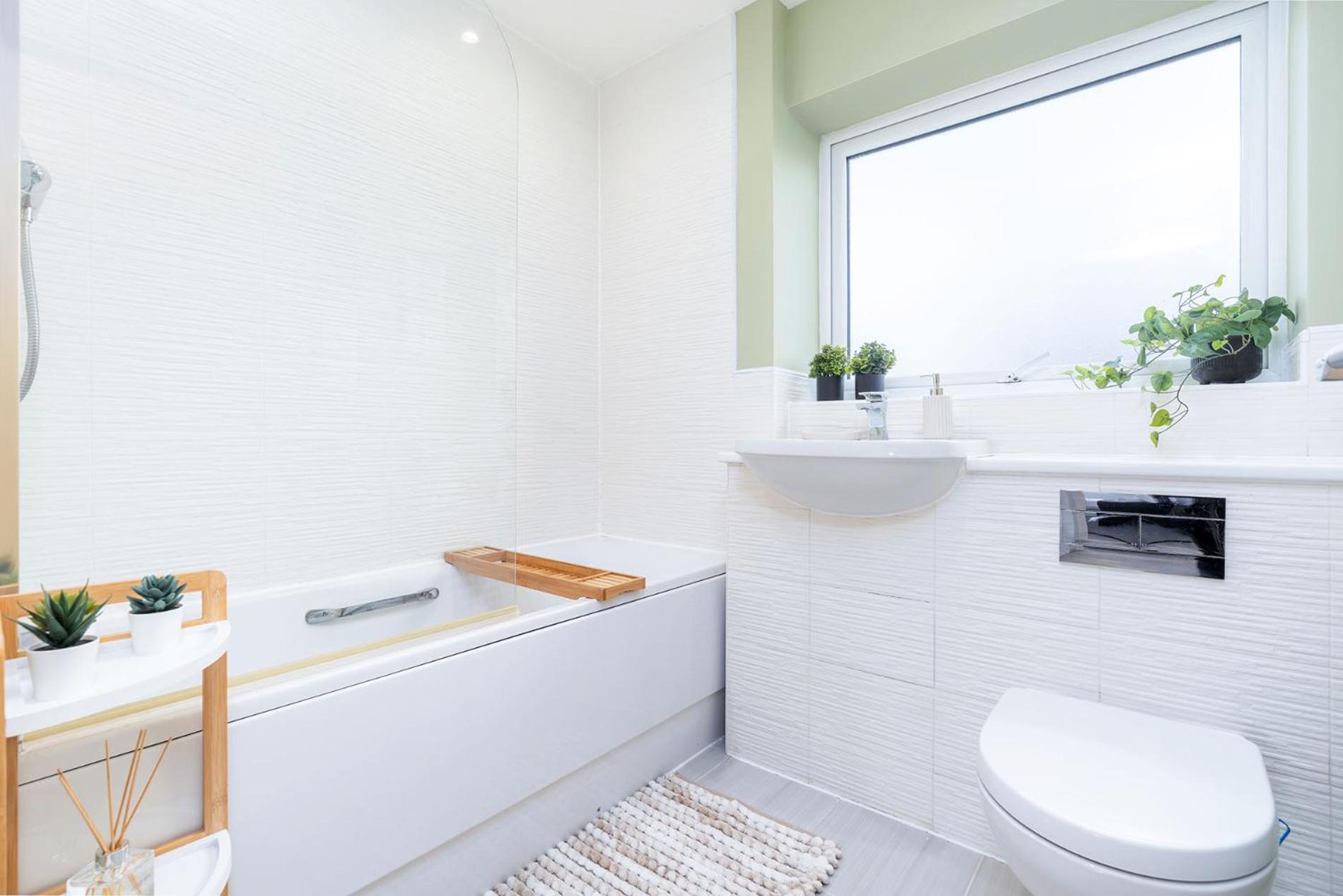 6 Guests - 3 Bedrooms - Free Wi-Fi - Manchester Eksteriør billede