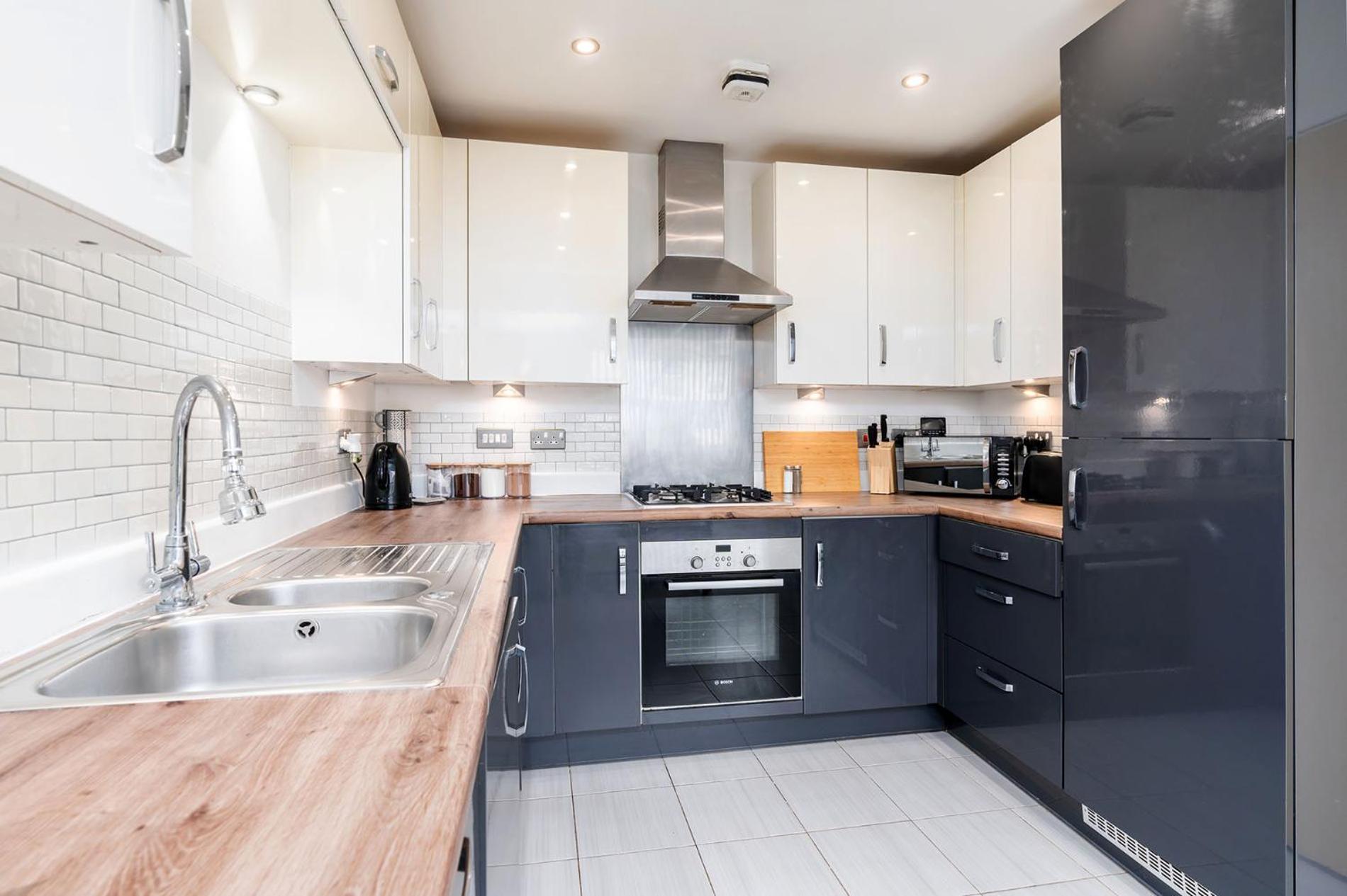 6 Guests - 3 Bedrooms - Free Wi-Fi - Manchester Eksteriør billede