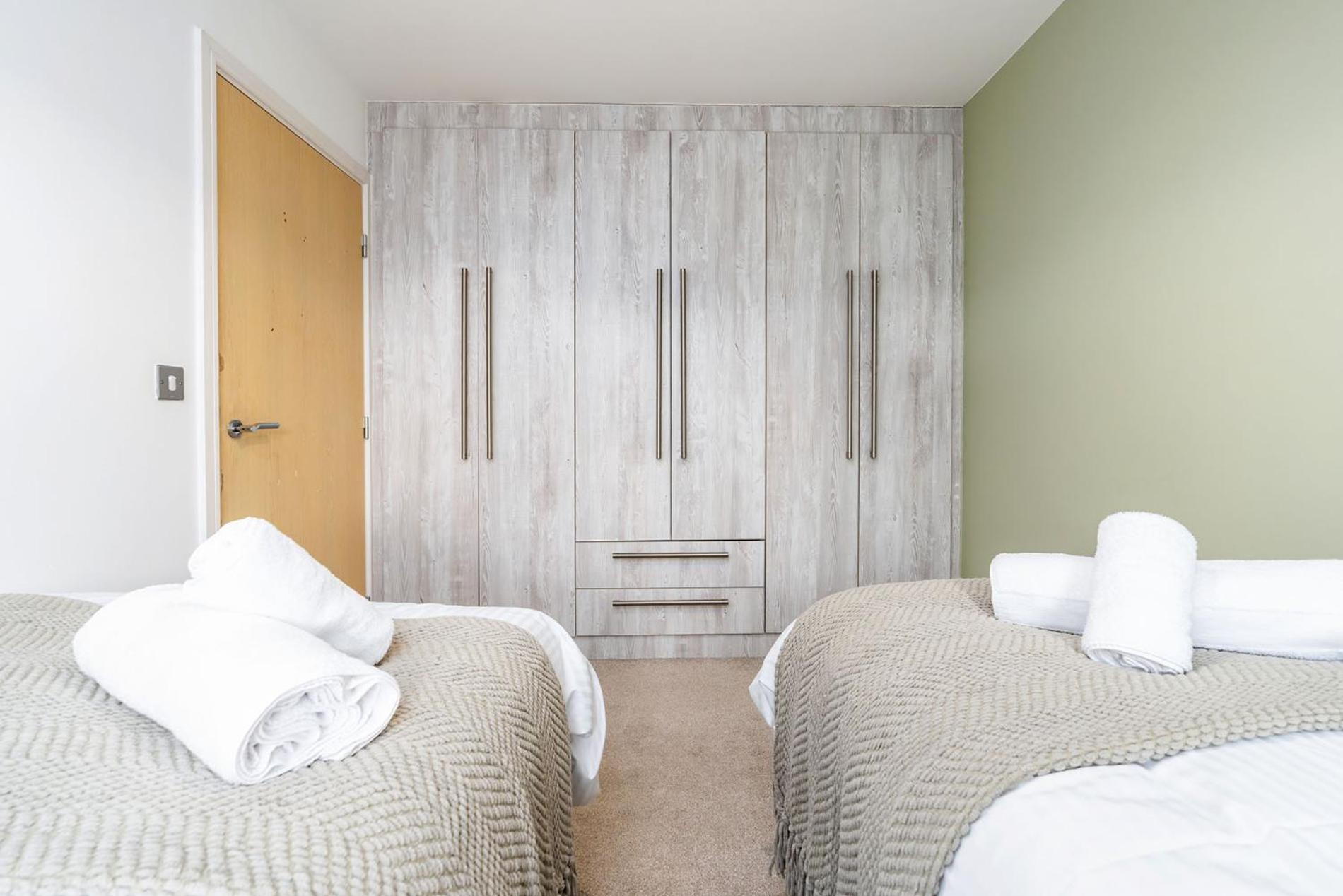 6 Guests - 3 Bedrooms - Free Wi-Fi - Manchester Eksteriør billede